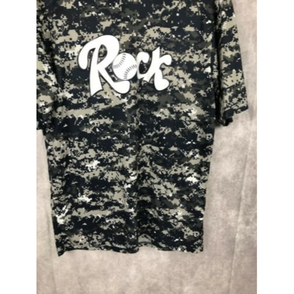 Badger Sports Men’s Sz Large Black Camo Print with Graphic Print Shirt - Picture 5 of 8